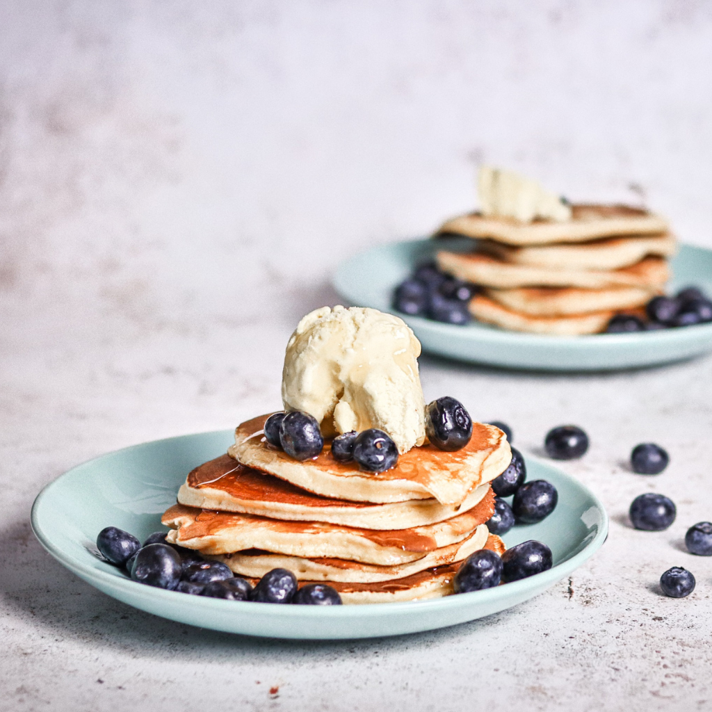 Ricotta and blueberry soft pancakes