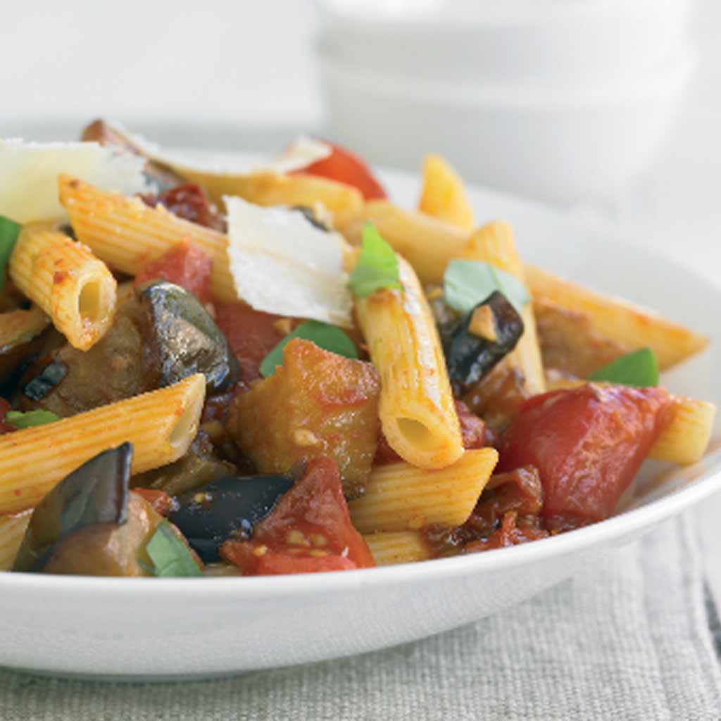Pasta with Aubergine and Tomatoes