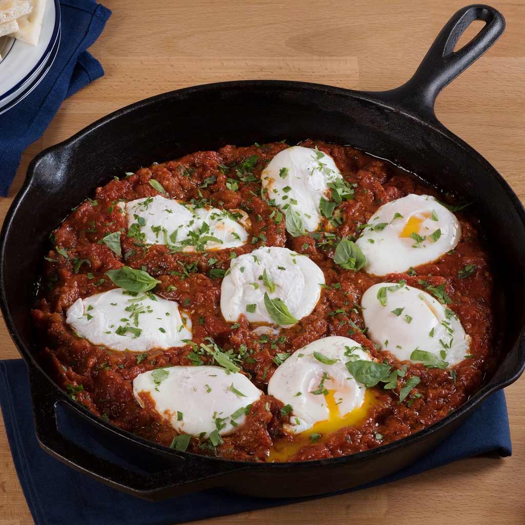 Sundried Tomato Pesto Shakshouka